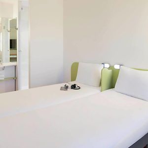 Habitación con 2 Camas Individuales
